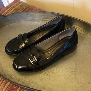 Life Stride Shiny Black Loafers